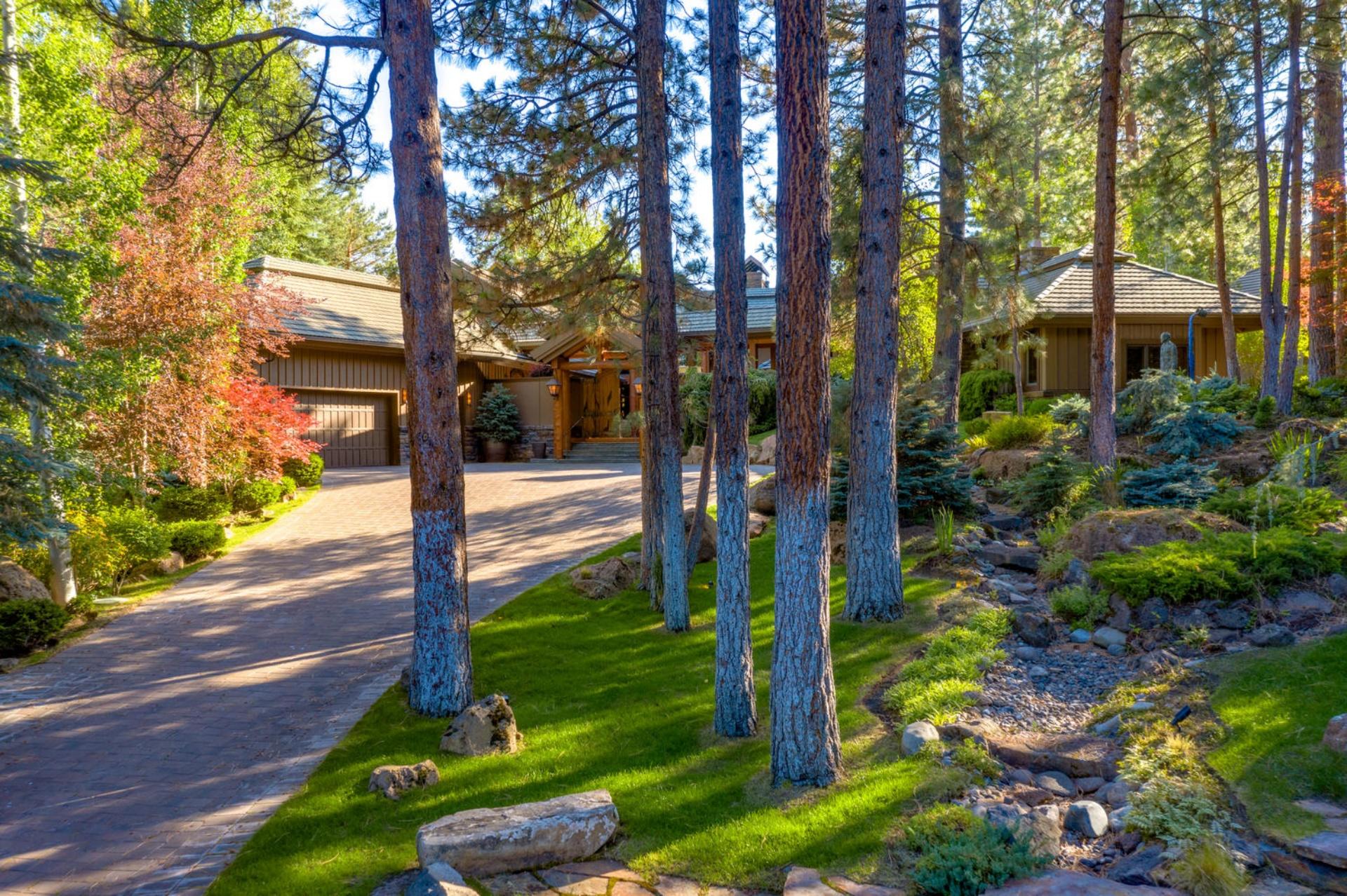 Broken Top - Residential