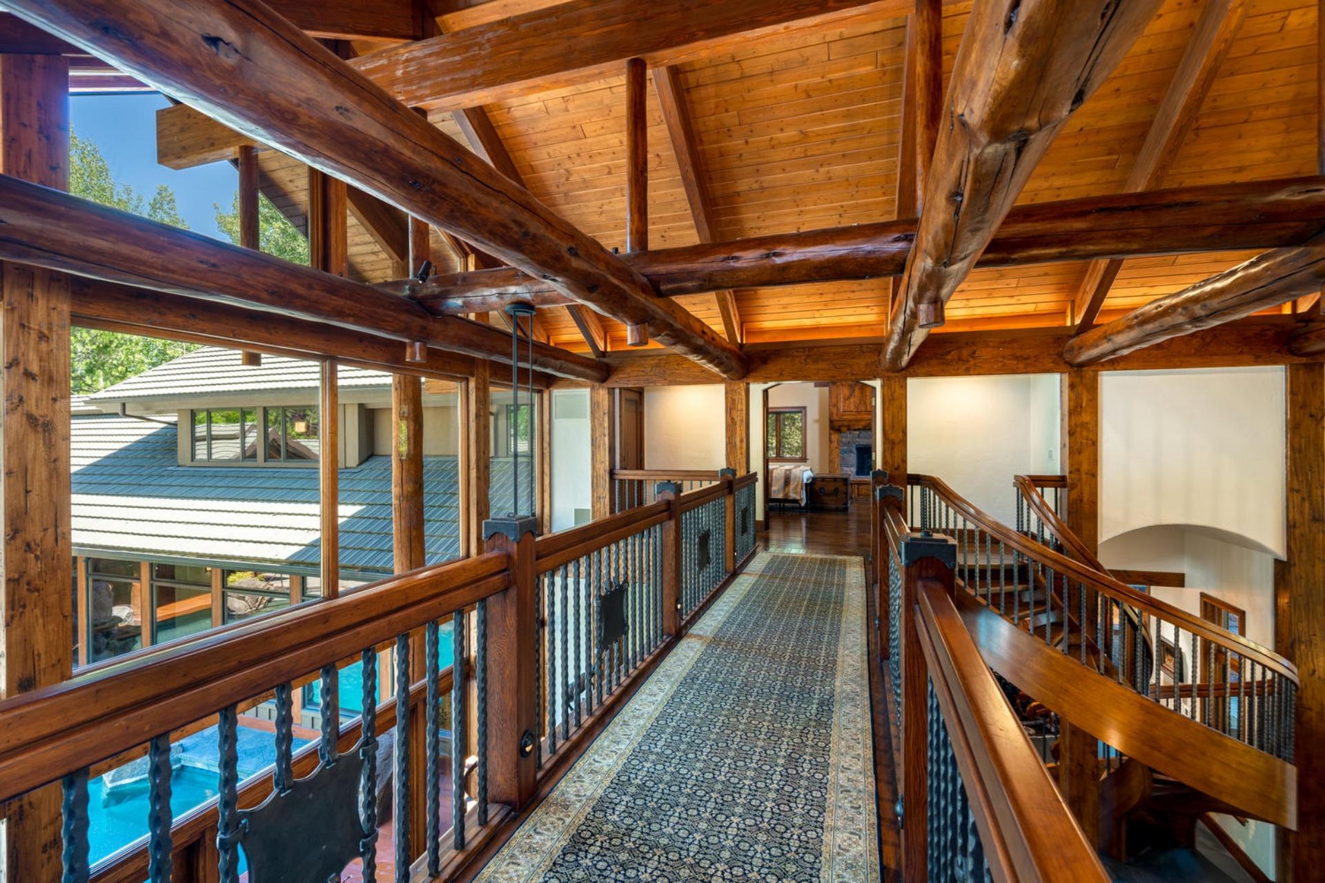 Broken Top - Residential