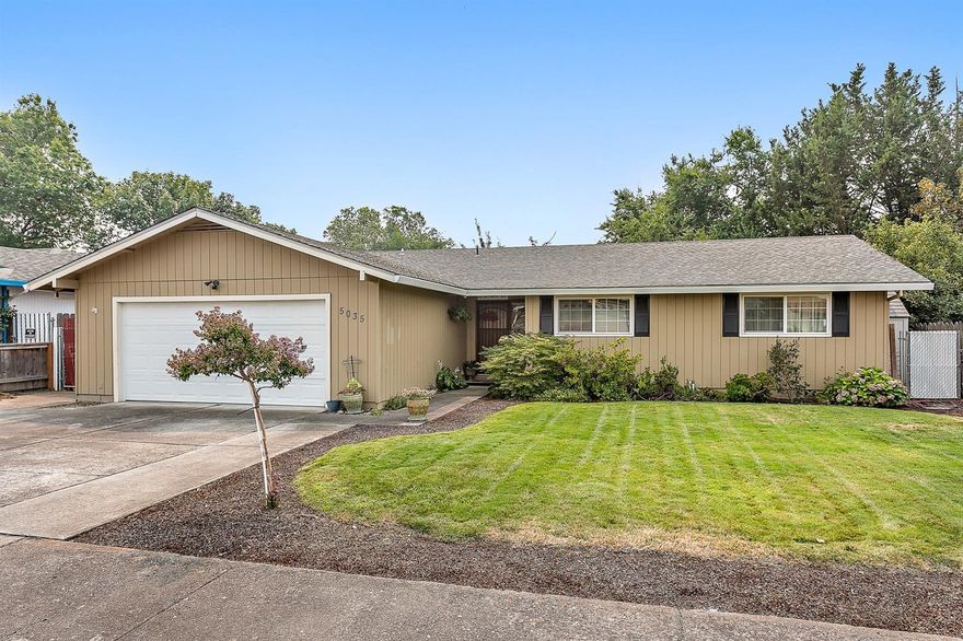 A beautifully updated home in a great Central Point neighborhood. The home boasts vaulted ceilings in the dining room, with newer stainless appliances, granite counters, and newer cabinets. There are three large bedrooms and two fill bathrooms, and the large master has a good sized walk-in closet, plus newly redone master shower. There is a 22 by 15 bonus room off of the master and back deck that can be used as a craft rooms or extra family room. The large very private back yard has mature hedges, shrubs and trees and is fully fenced for pets/kids. A wonderful , very comfortable home. A must tour!