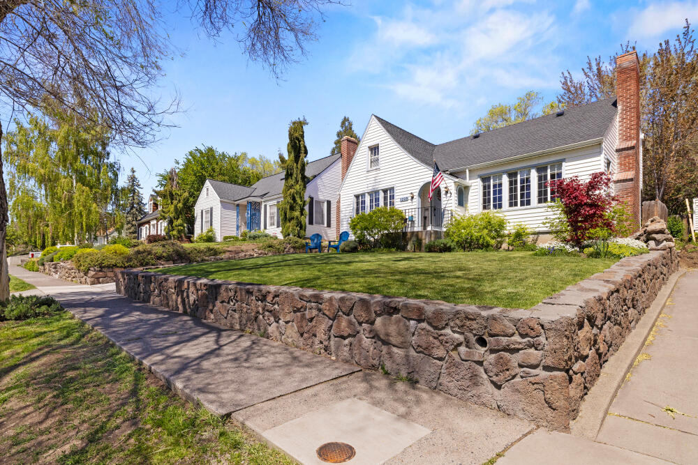 1225 Pacific Terrace
