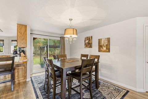 Tiny photo for 587 Summit Loop, Grants Pass, OR 97527 (MLS # 220219720)