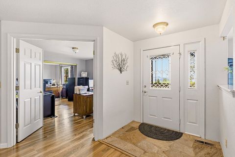 Tiny photo for 587 Summit Loop, Grants Pass, OR 97527 (MLS # 220219720)