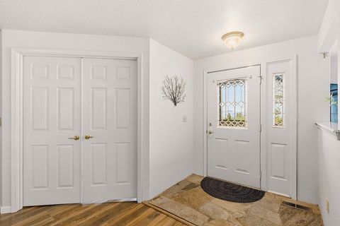 Tiny photo for 587 Summit Loop, Grants Pass, OR 97527 (MLS # 220219720)