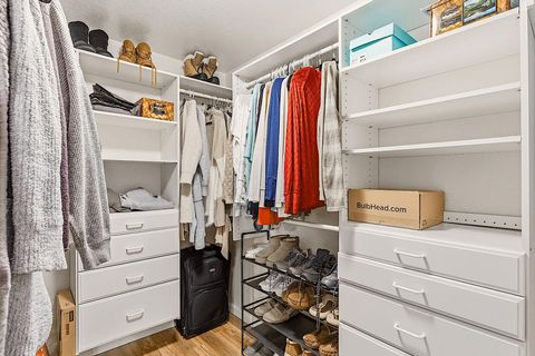 Tiny photo for 587 Summit Loop, Grants Pass, OR 97527 (MLS # 220219720)