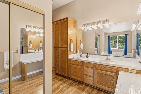 Tiny photo for 587 Summit Loop, Grants Pass, OR 97527 (MLS # 220219720)