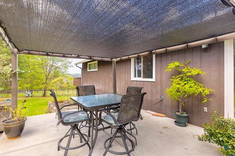 Tiny photo for 587 Summit Loop, Grants Pass, OR 97527 (MLS # 220219720)