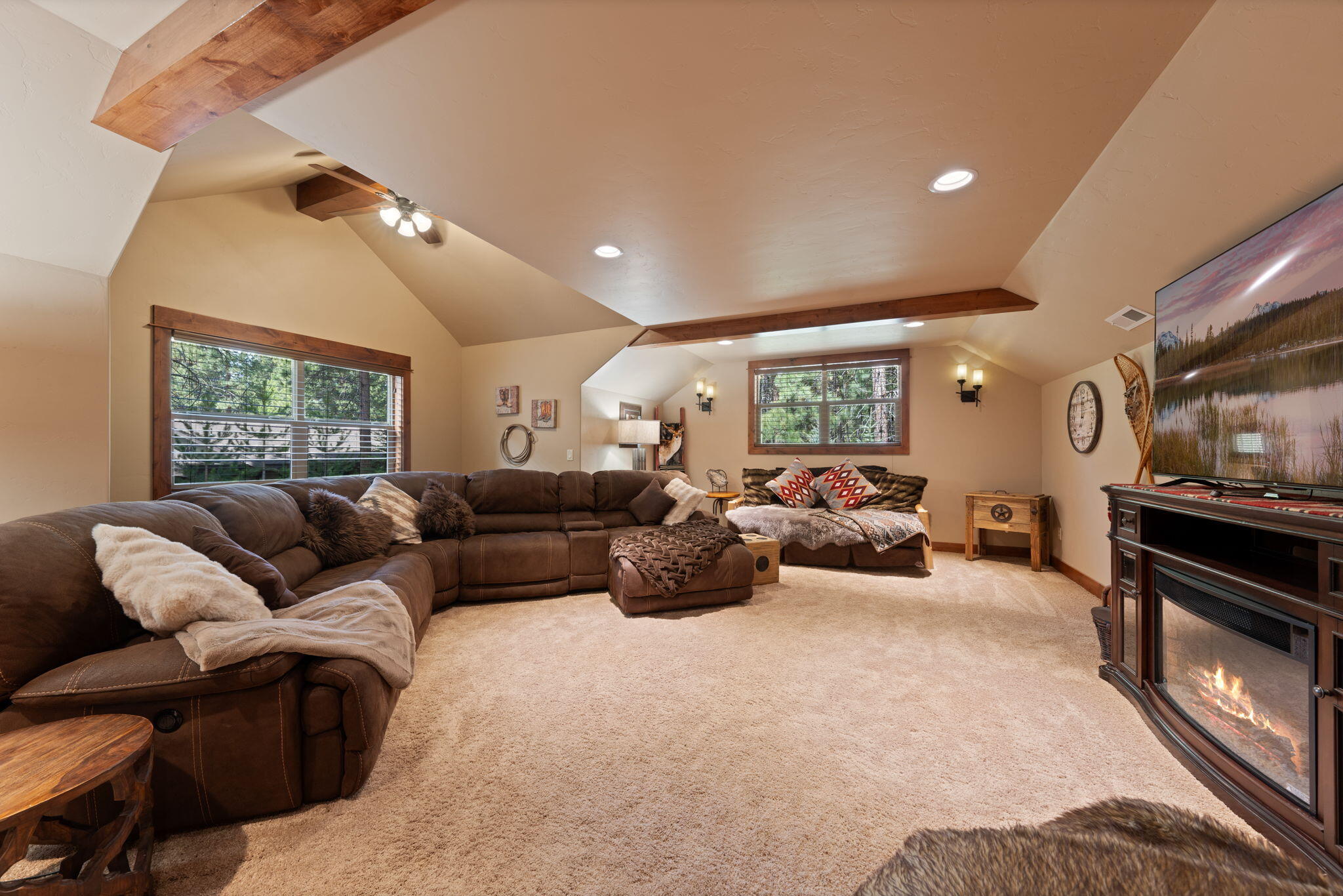 7th Mtn Golf Village - Residential