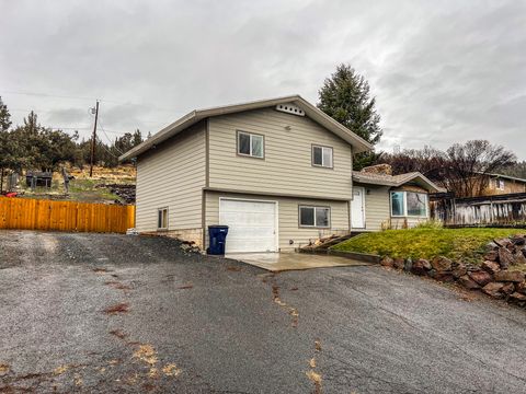 Tiny photo for 469 NW Charolais, John Day, OR 97845 (MLS # 220212682)