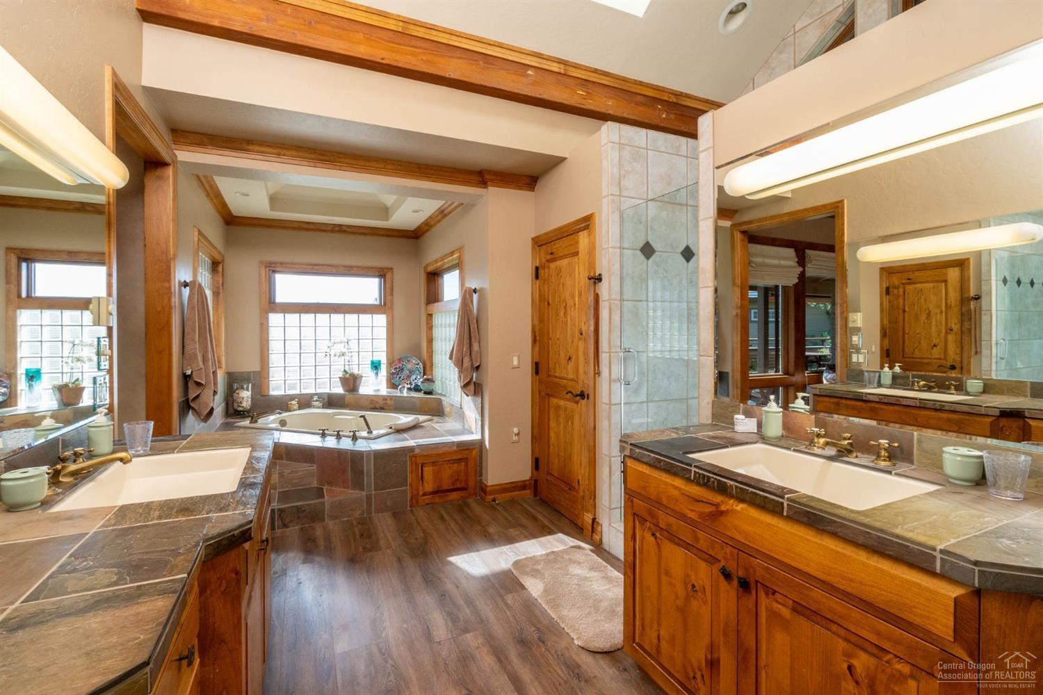 Broken Top - Residential