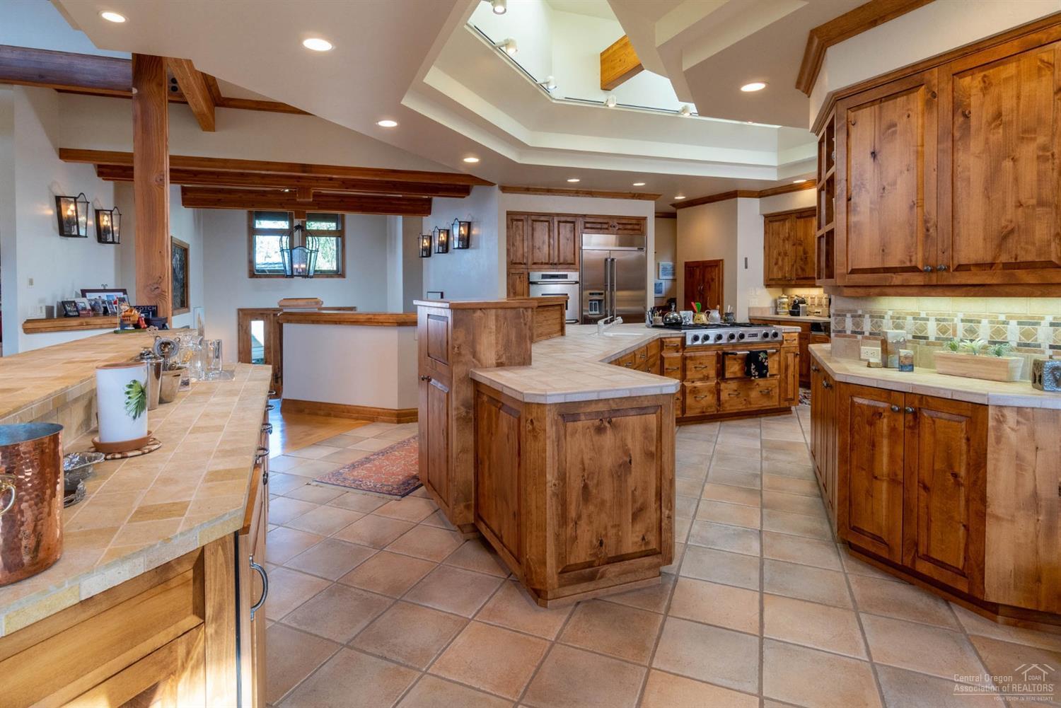 Broken Top - Residential