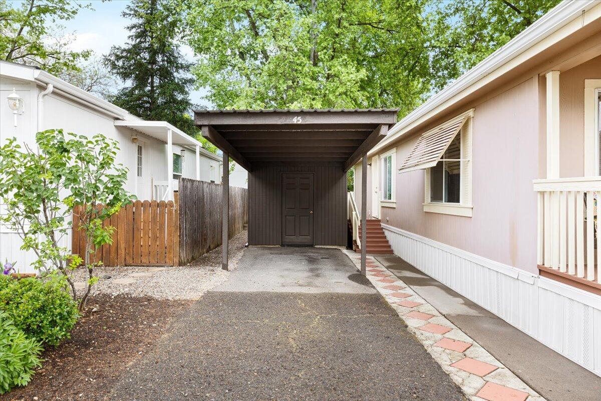 1055 N 5th Street 45