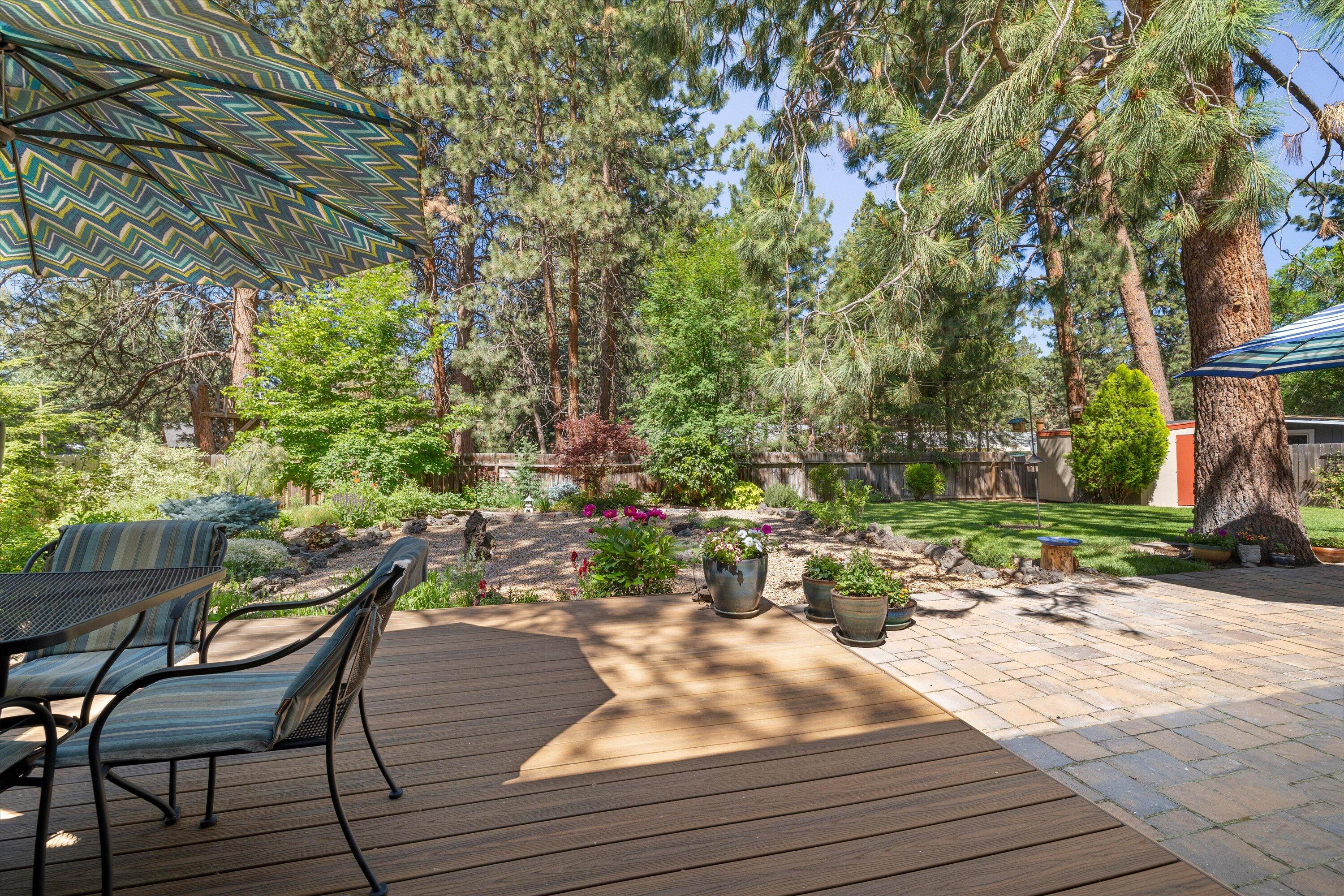 Golden Mantle - Residential