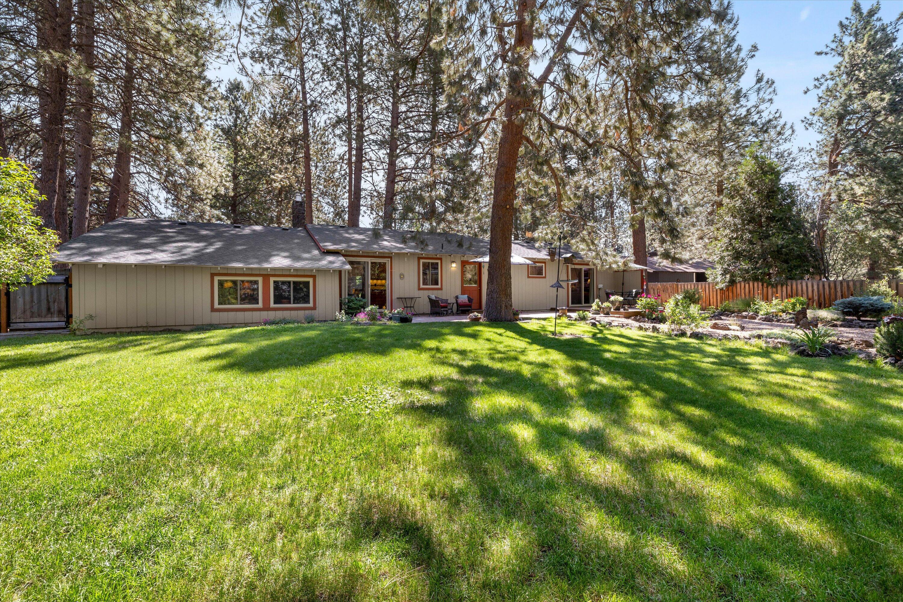 Golden Mantle - Residential