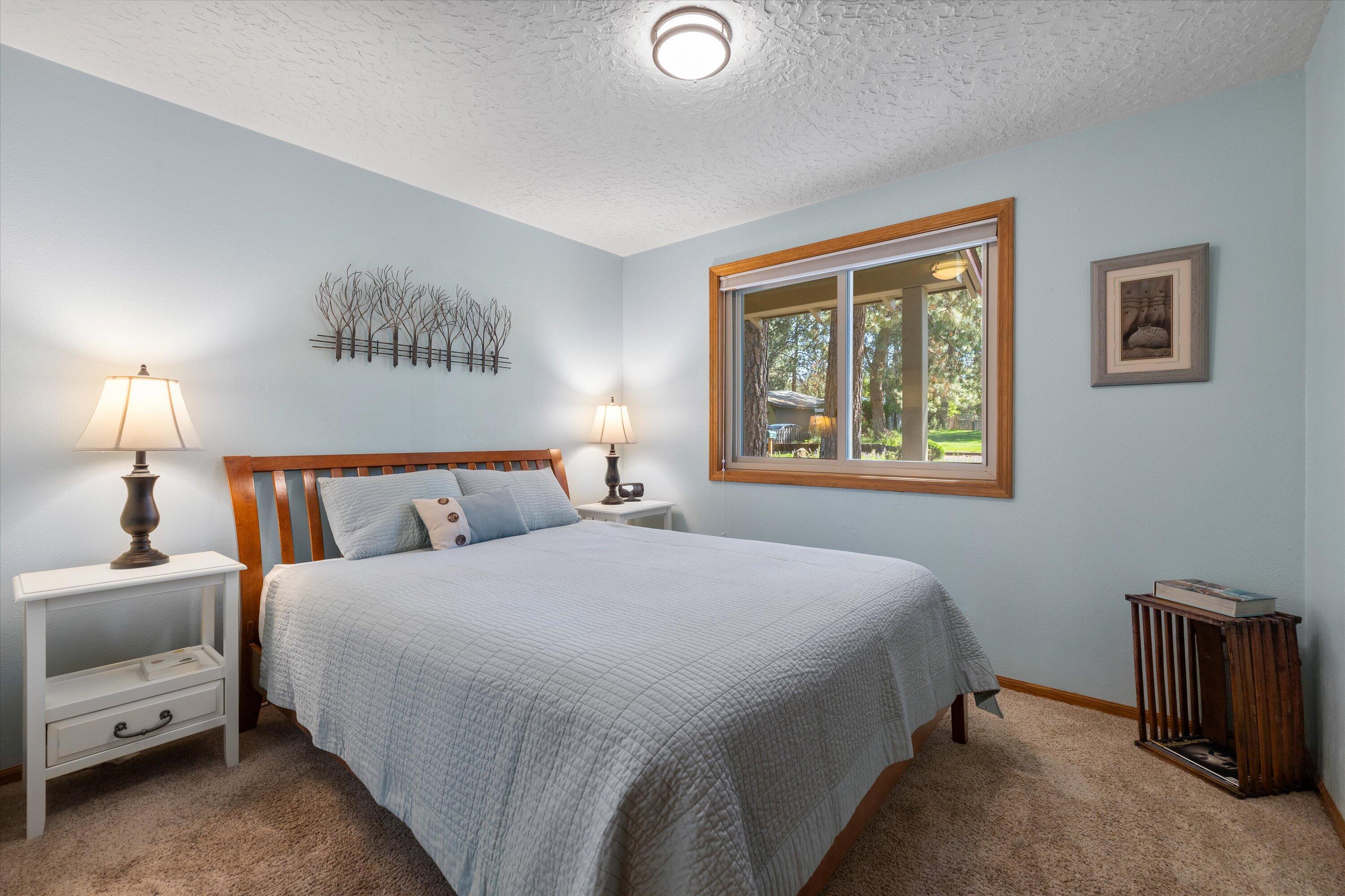 Golden Mantle - Residential