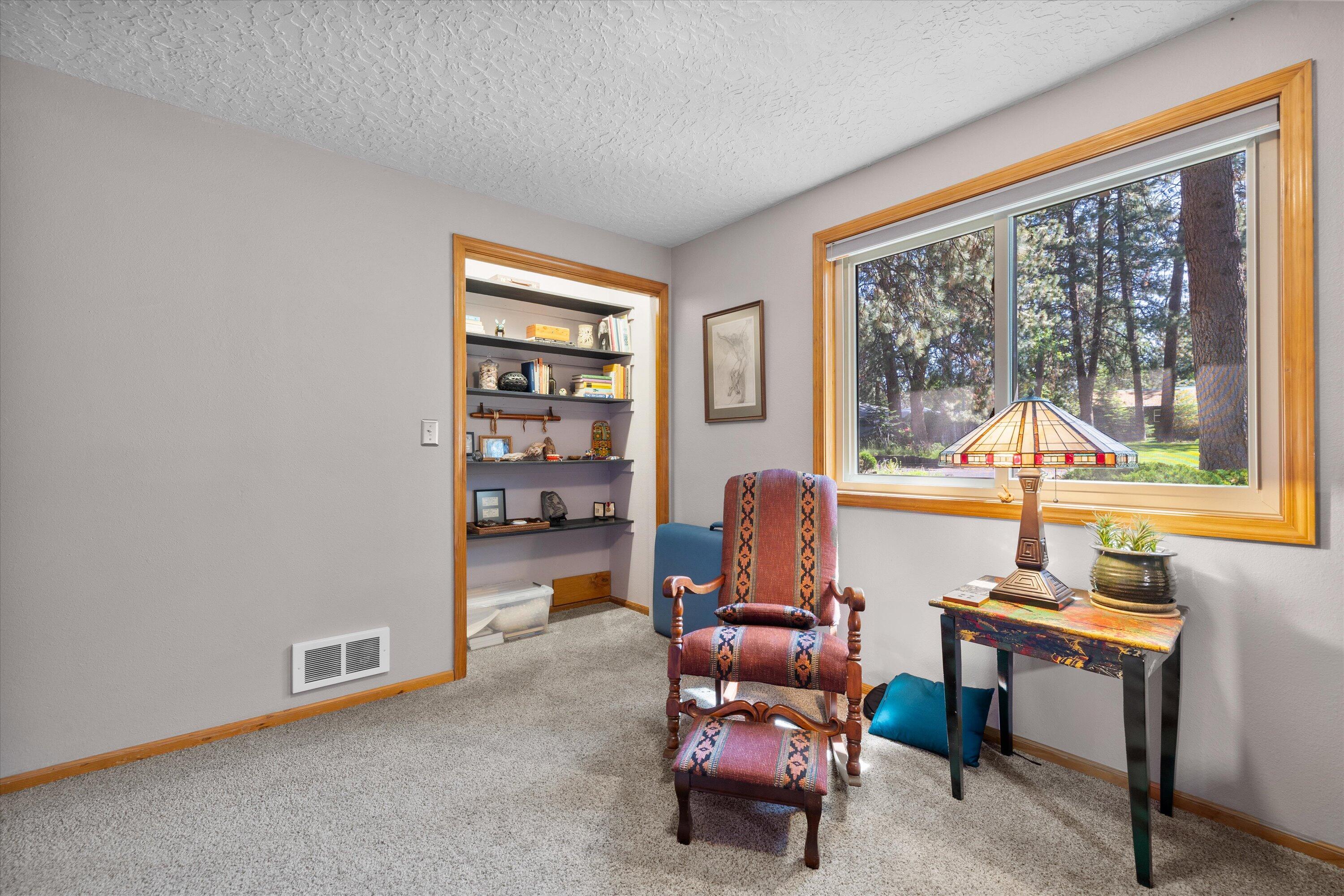 Golden Mantle - Residential