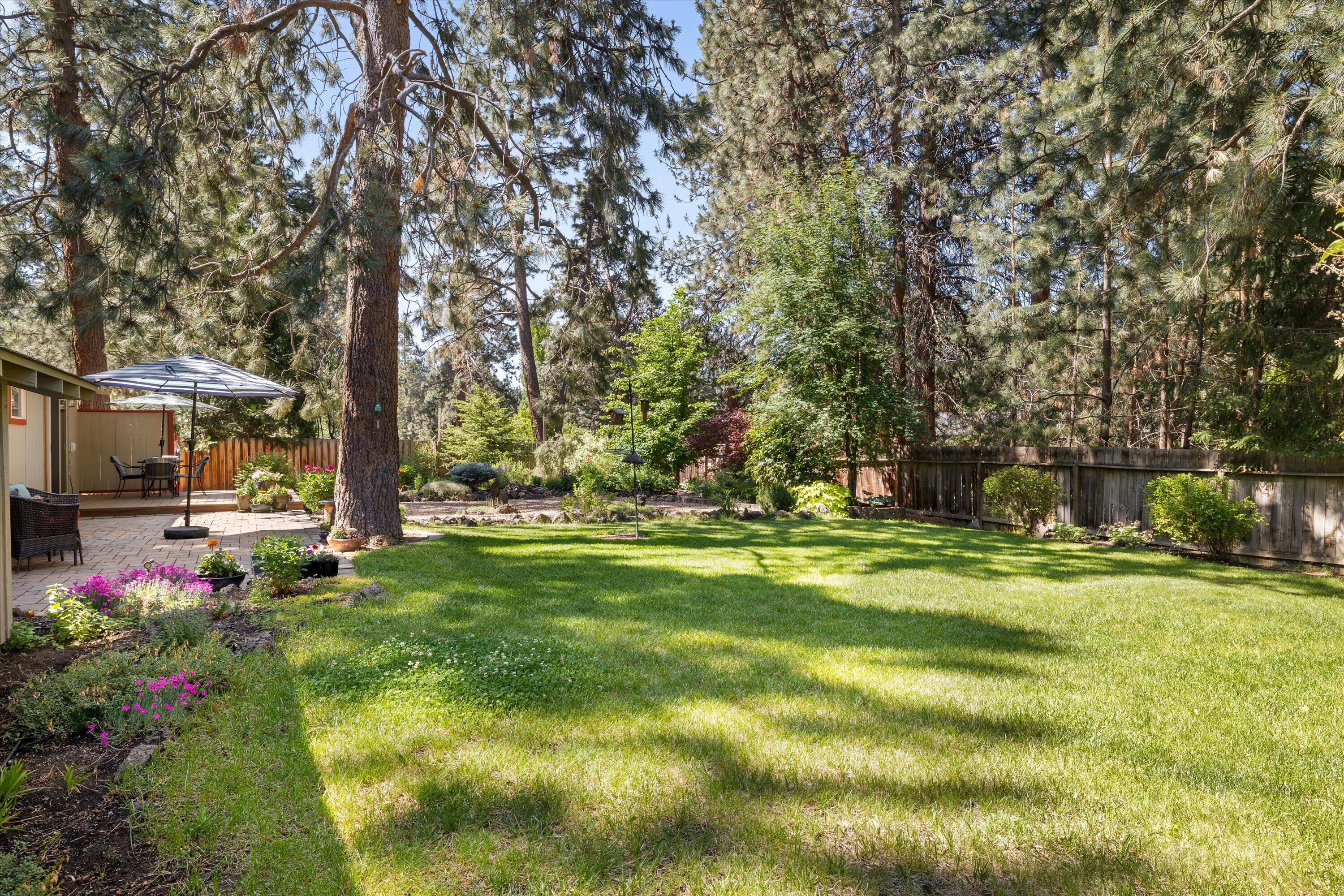 Golden Mantle - Residential