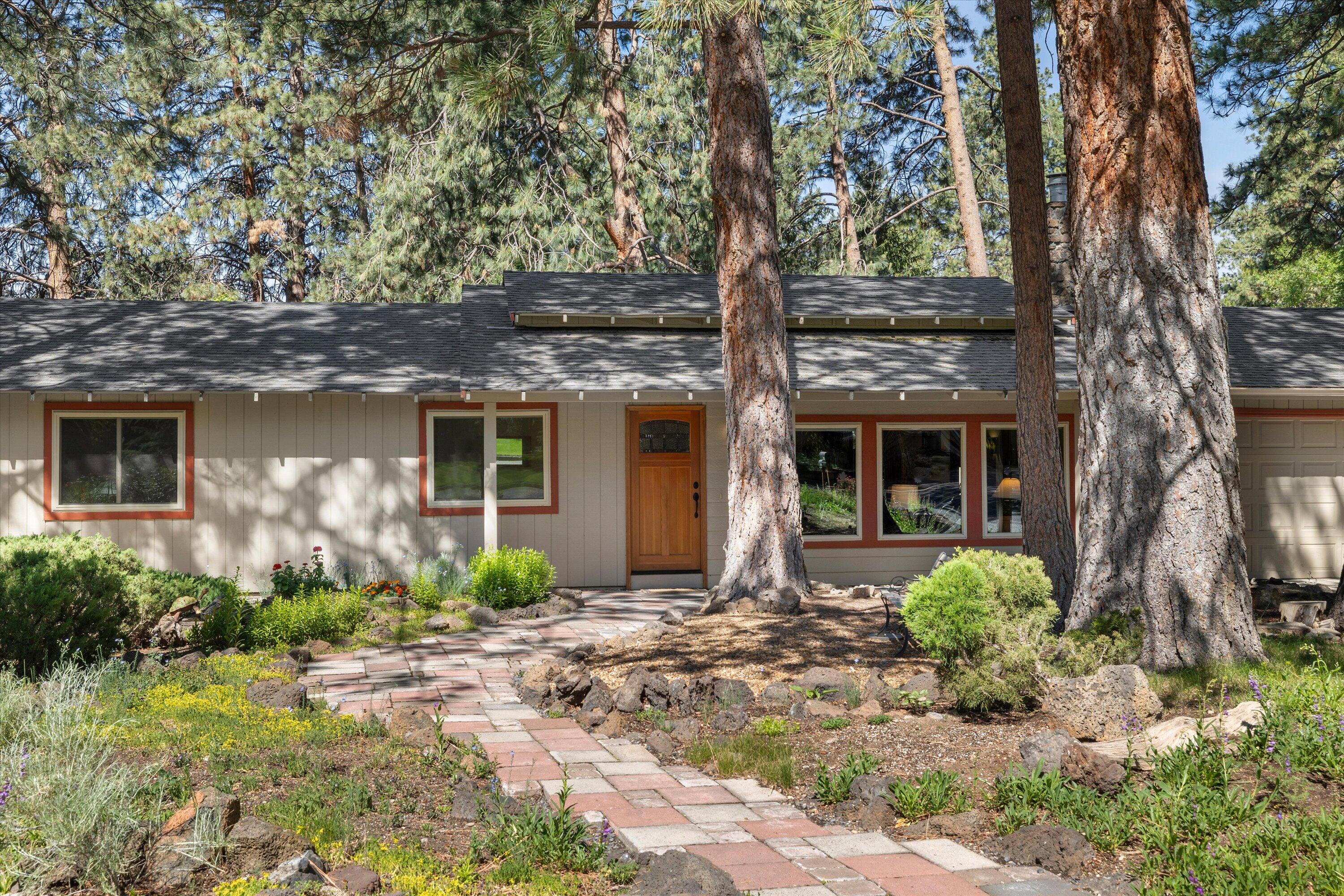 60839 Cultus Drive