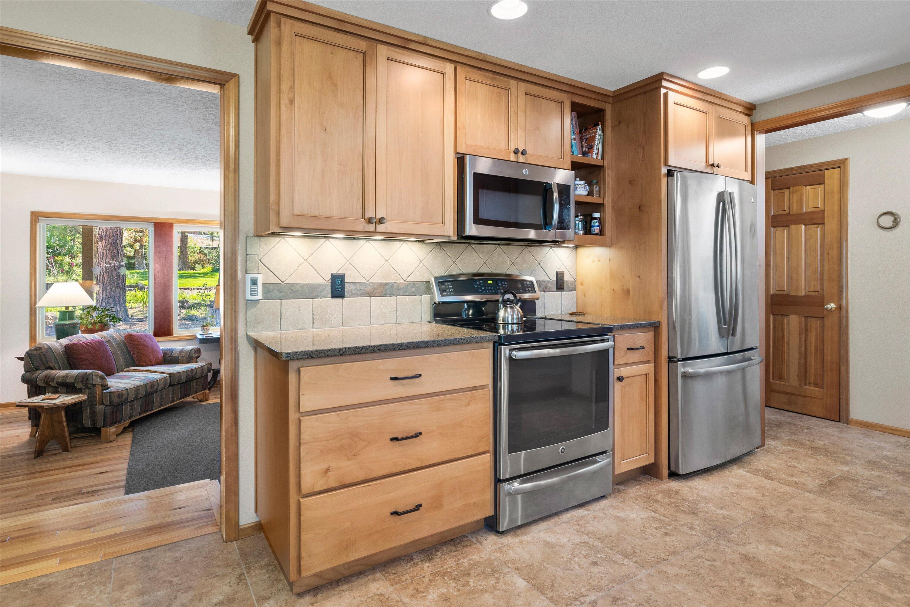 Golden Mantle - Residential