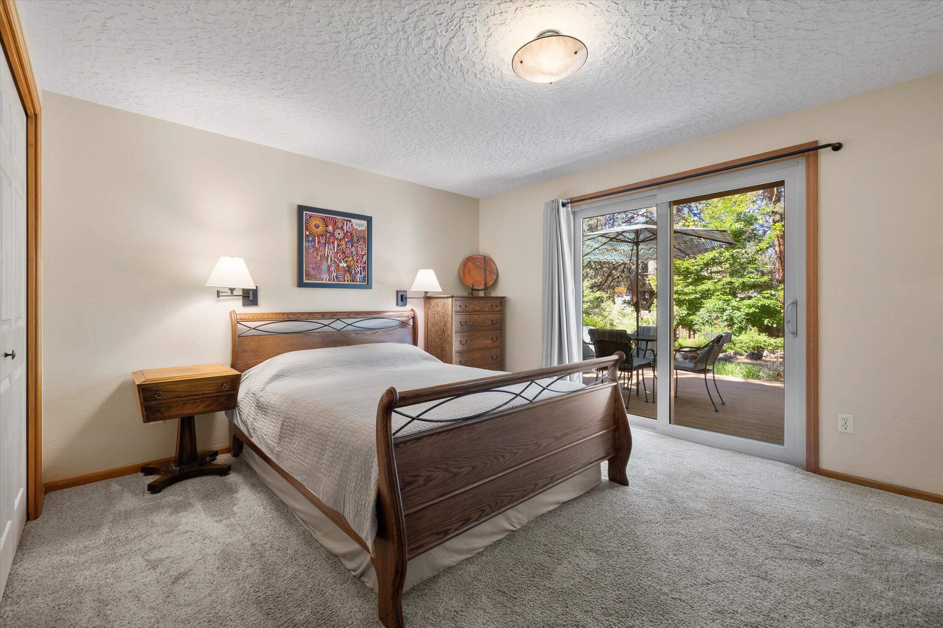 Golden Mantle - Residential