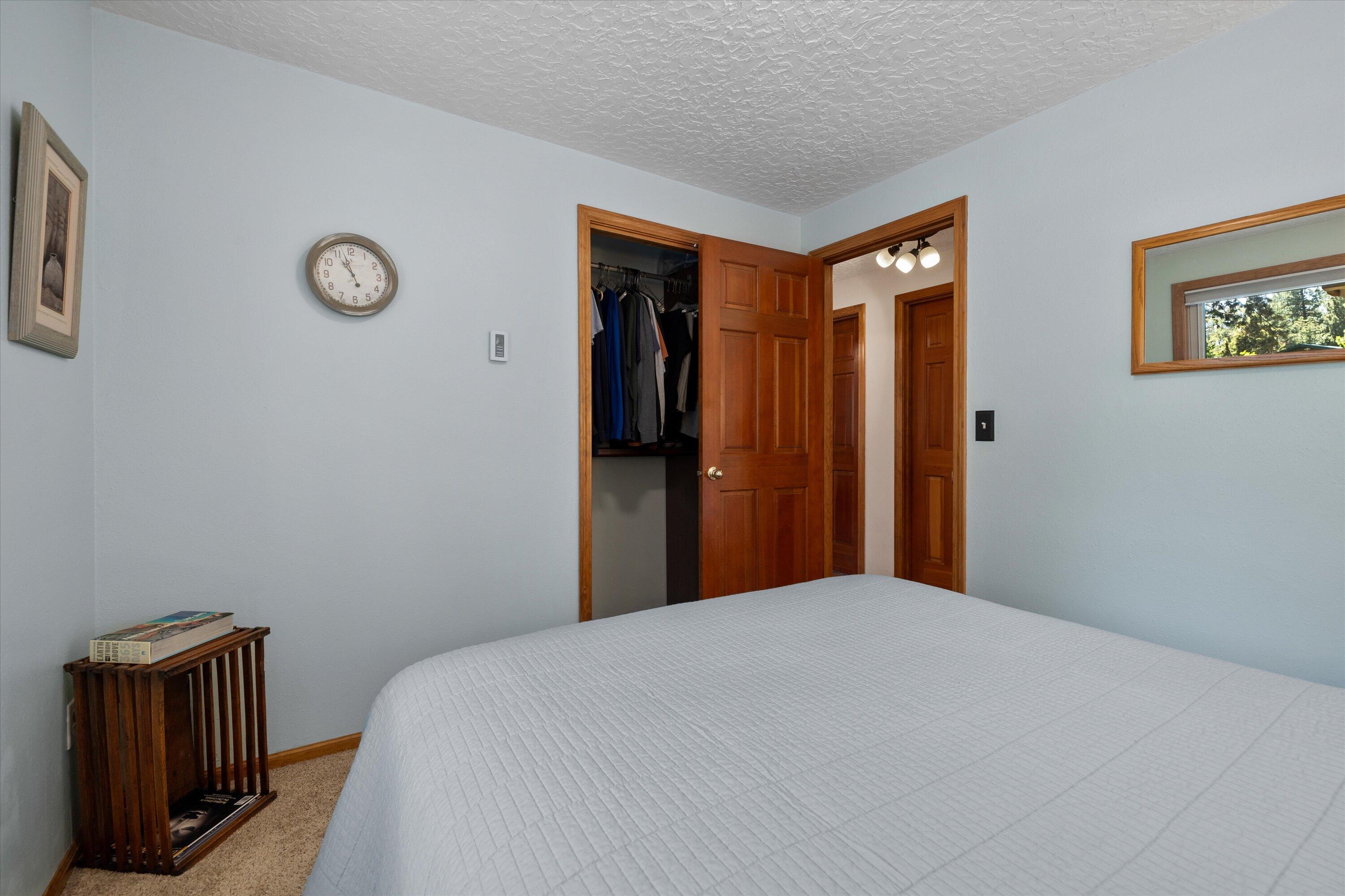 Golden Mantle - Residential