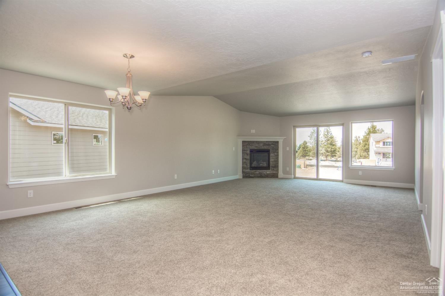 27 Elm - Residential