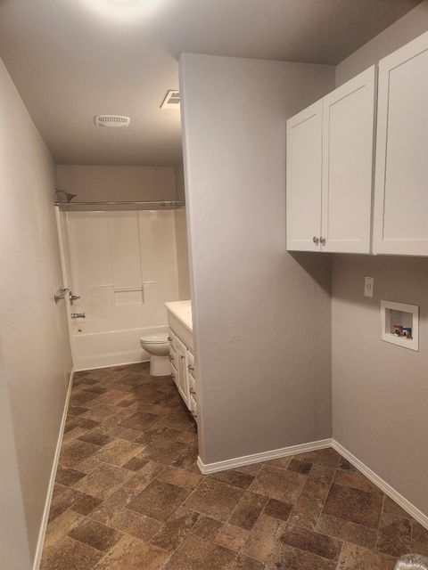 Tiny photo for 7629 Calaveras Street, White City, OR 97503 (MLS # 220215856)