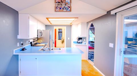 Tiny photo for 921 Pittview Avenue, Central Point, OR 97502 (MLS # 220211935)