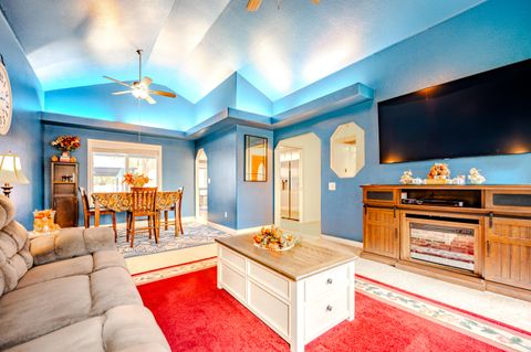 Tiny photo for 921 Pittview Avenue, Central Point, OR 97502 (MLS # 220211935)