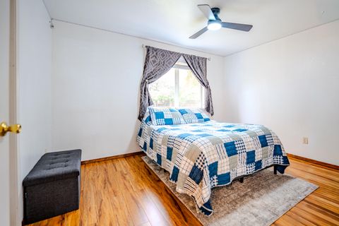 Tiny photo for 921 Pittview Avenue, Central Point, OR 97502 (MLS # 220211935)