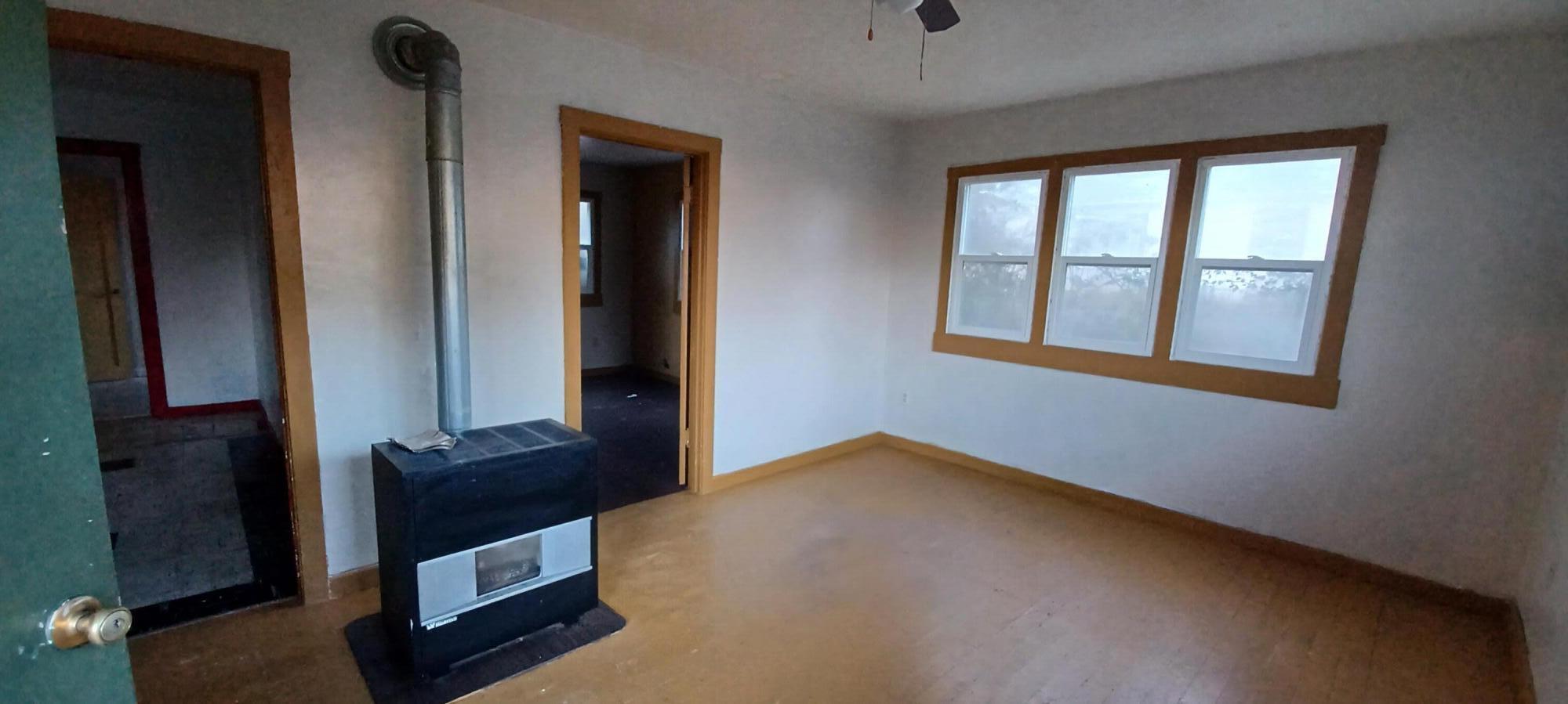 Julia, Tow NOf (glendale) - Residential Income