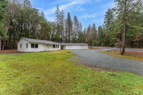 Tiny photo for 1707 Foots Creek L Fork Road, Gold Hill, OR 97525 (MLS # 220212975)