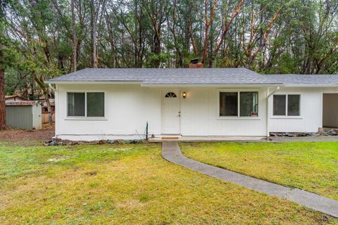 Tiny photo for 1707 Foots Creek L Fork Road, Gold Hill, OR 97525 (MLS # 220212975)