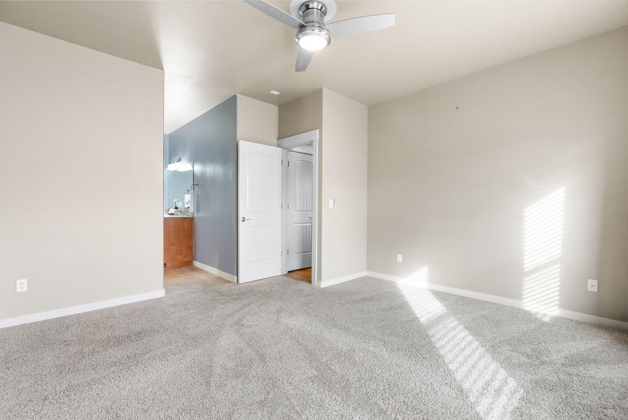 27th Street Crossing - Residential