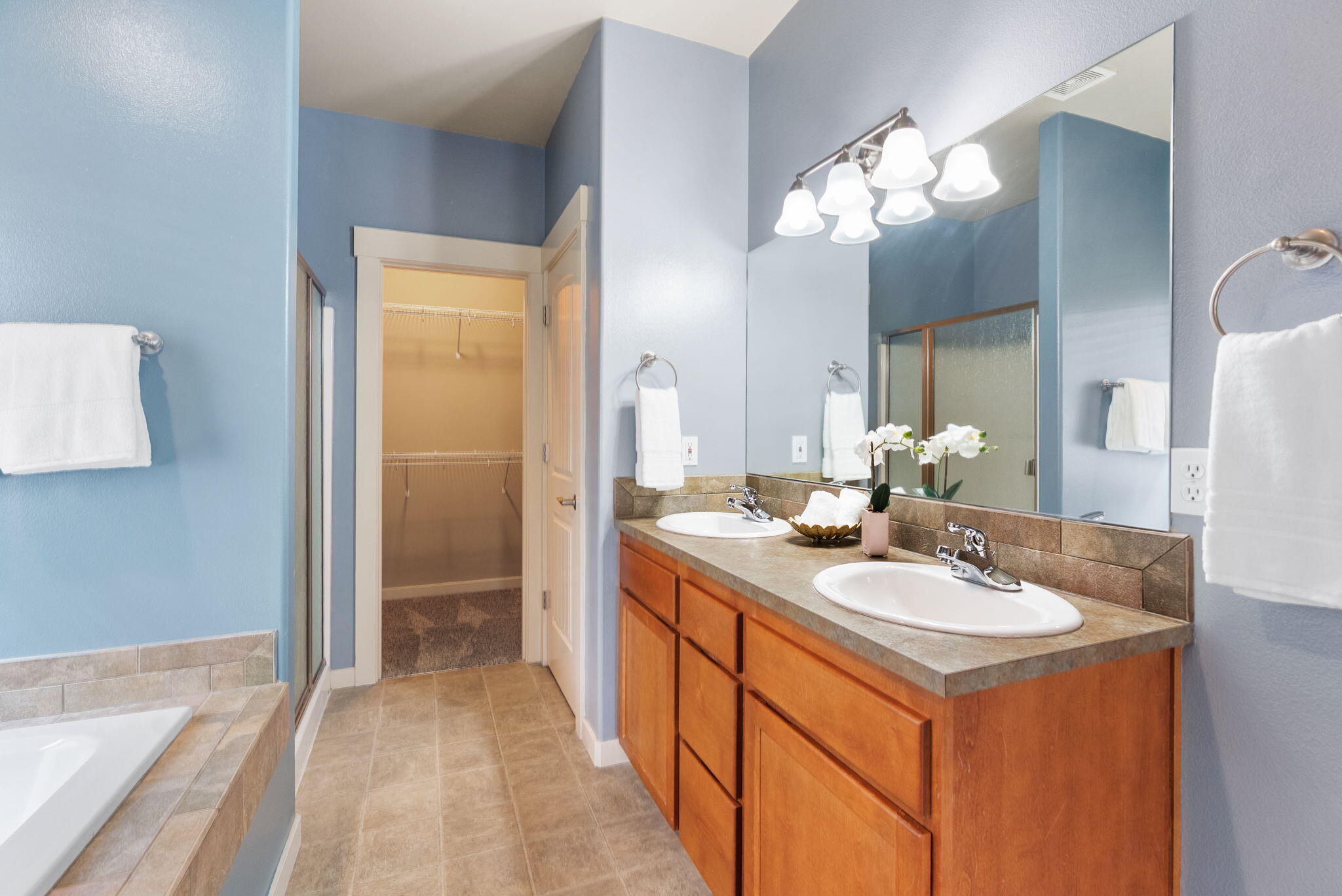 27th Street Crossing - Residential