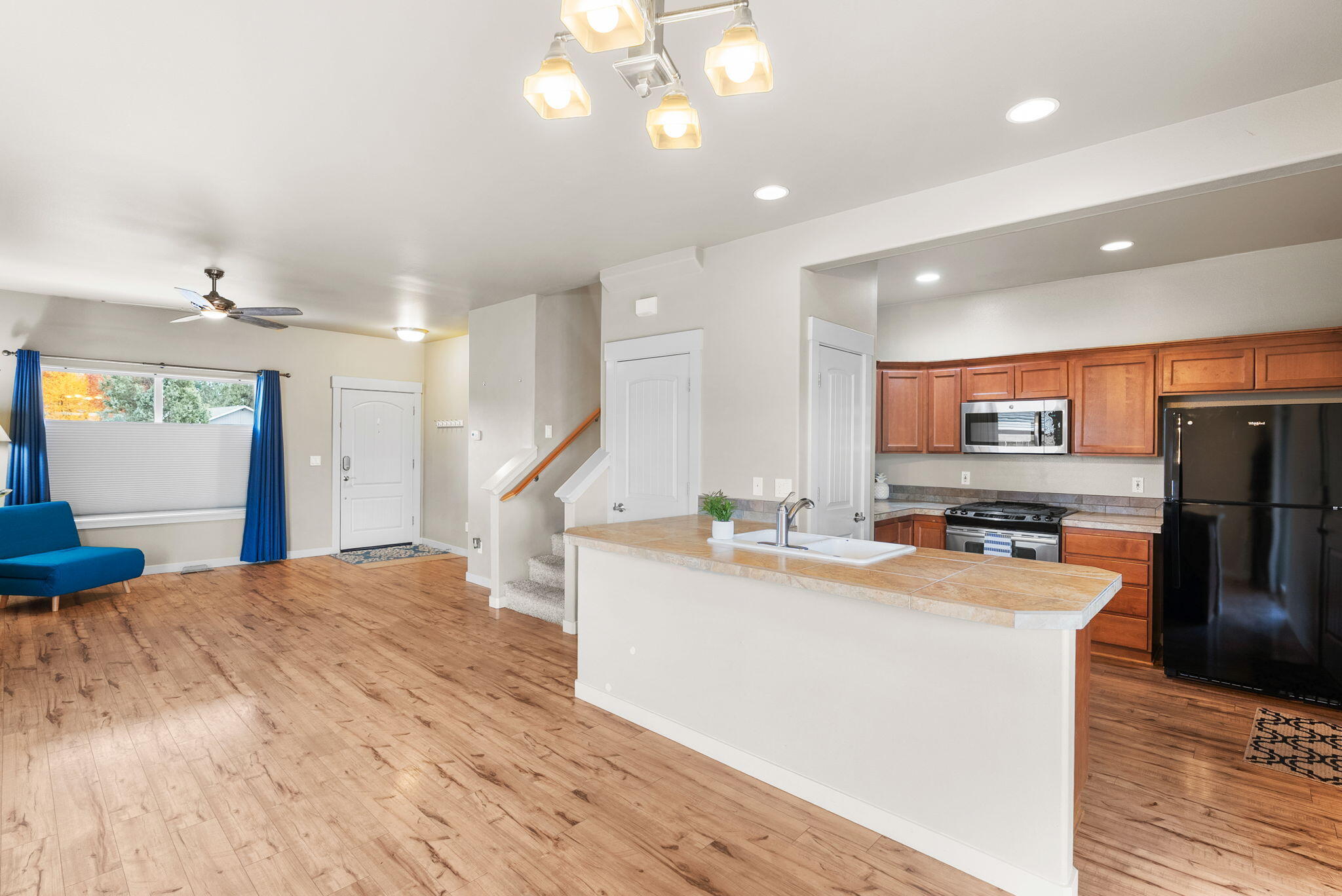 27th Street Crossing - Residential