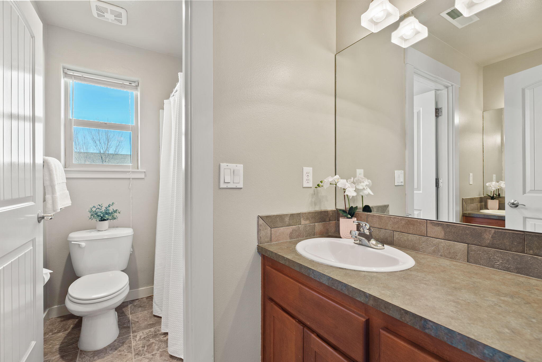 27th Street Crossing - Residential