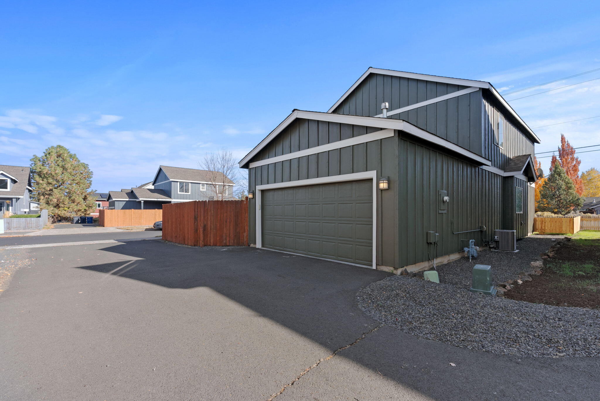 27th Street Crossing - Residential