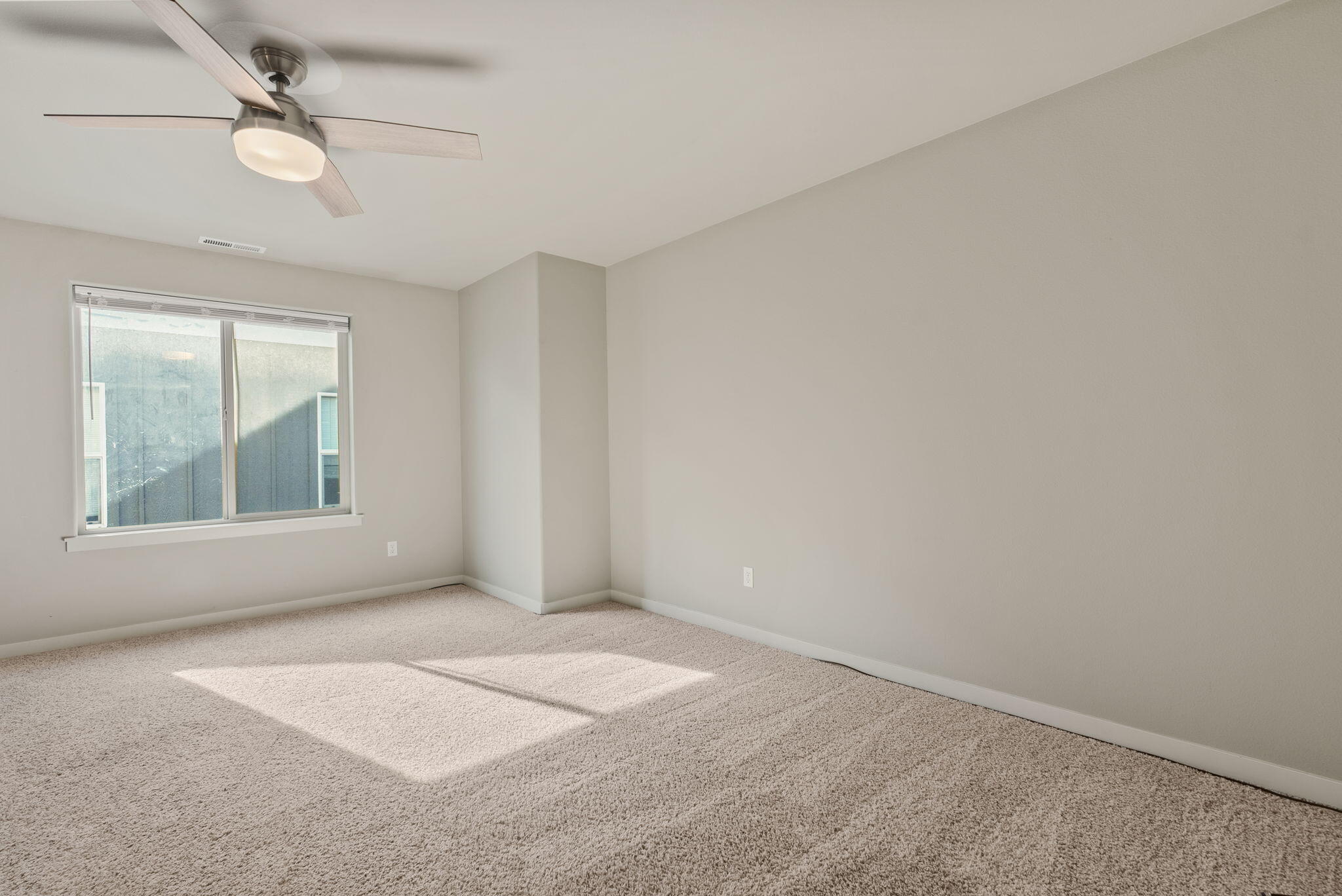 27th Street Crossing - Residential