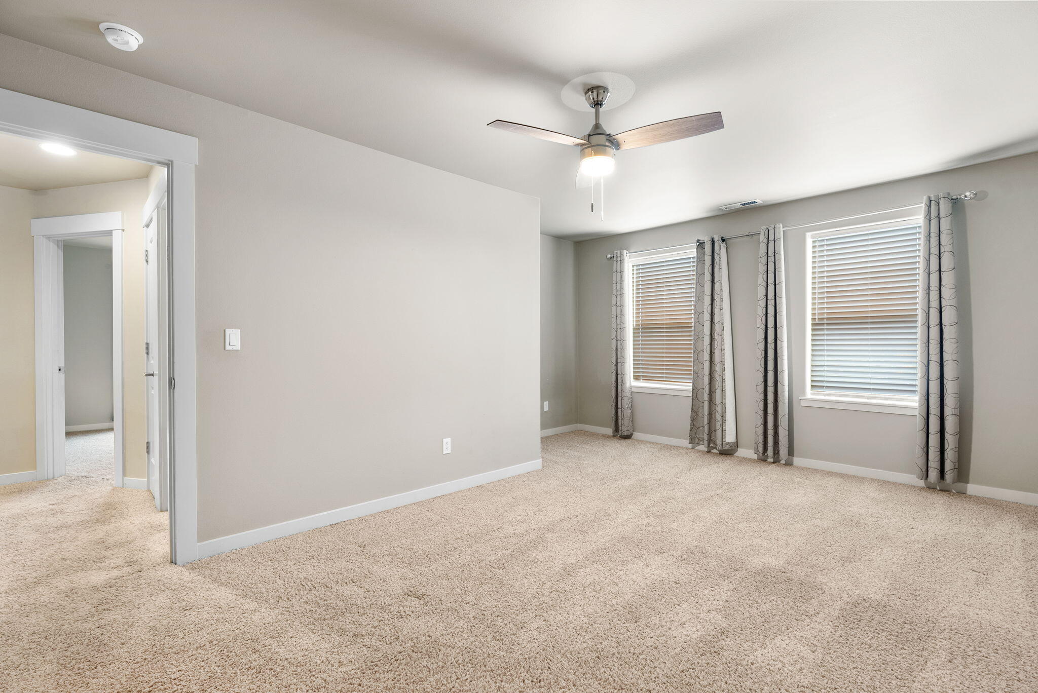 27th Street Crossing - Residential