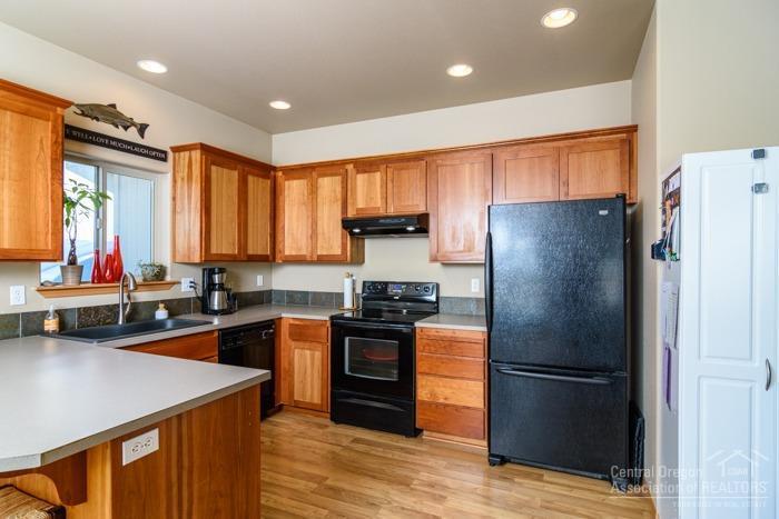 Torryn's - Residential