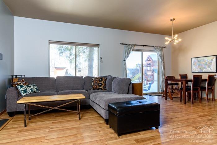 Torryn's - Residential