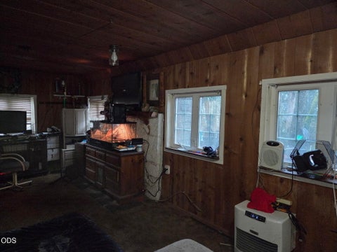 Tiny photo for 819 Ulrich Road, Prospect, OR 97536 (MLS # 220223171)