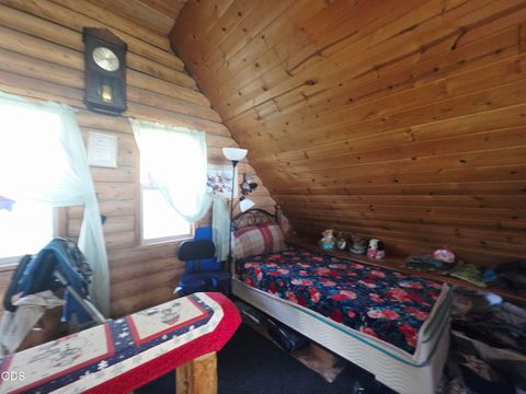 Tiny photo for 31276 Seal Lane, Bonanza, OR 97623 (MLS # 220224568)