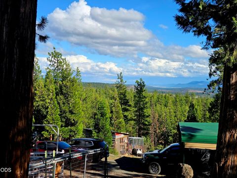 Tiny photo for 31276 Seal Lane, Bonanza, OR 97623 (MLS # 220224568)