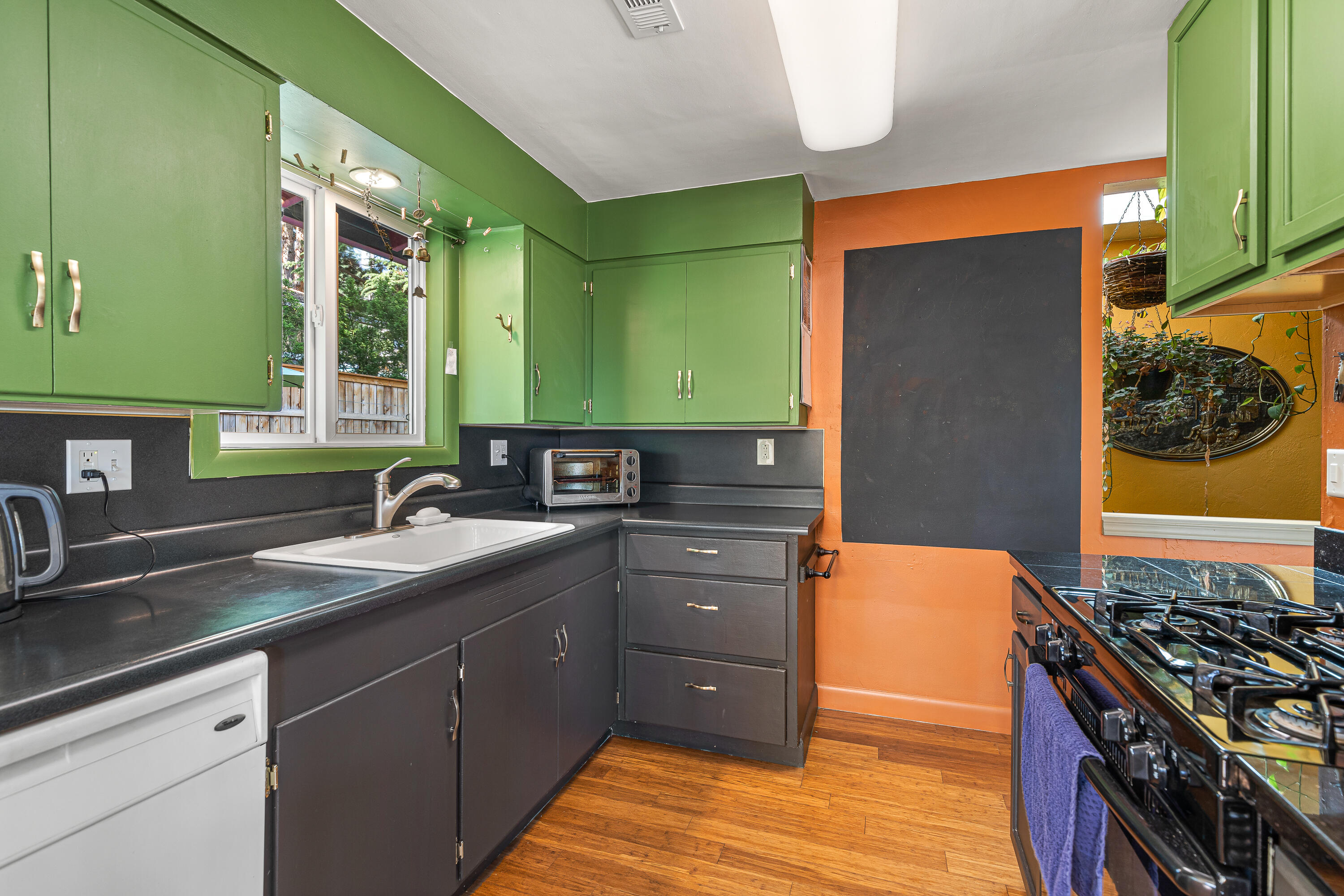 Peachblow Paradise Orchard - Residential