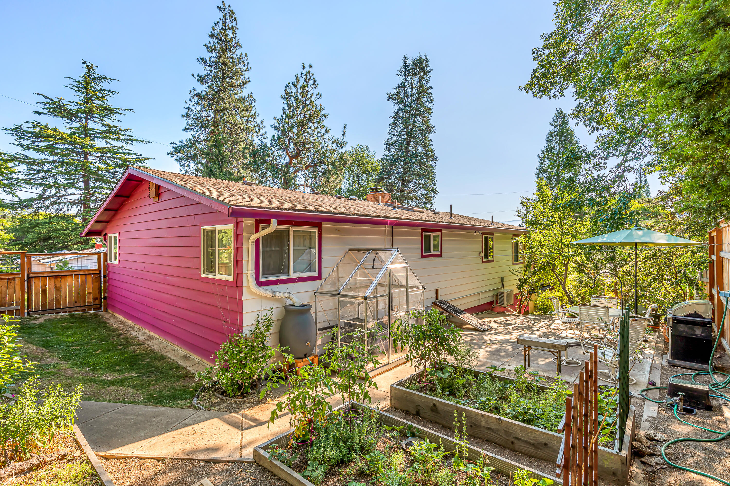 Peachblow Paradise Orchard - Residential