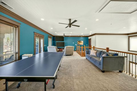 Tiny photo for 112 Monterey Dr, Medford, OR 97504 (MLS # 220217383)