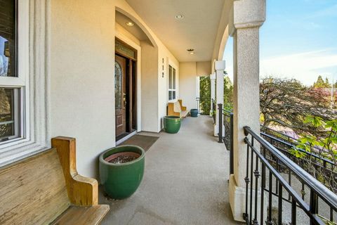 Tiny photo for 112 Monterey Dr, Medford, OR 97504 (MLS # 220217383)