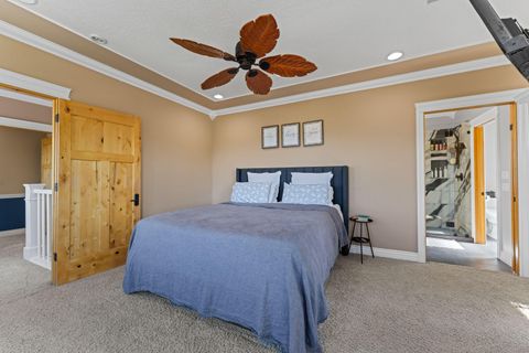 Tiny photo for 1679 NE Terrace Drive, Grants Pass, OR 97526 (MLS # 220219809)