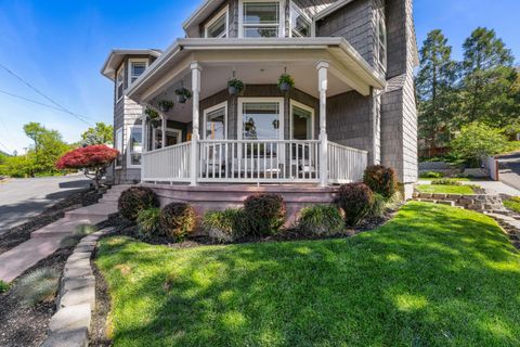 Tiny photo for 1679 NE Terrace Drive, Grants Pass, OR 97526 (MLS # 220219809)